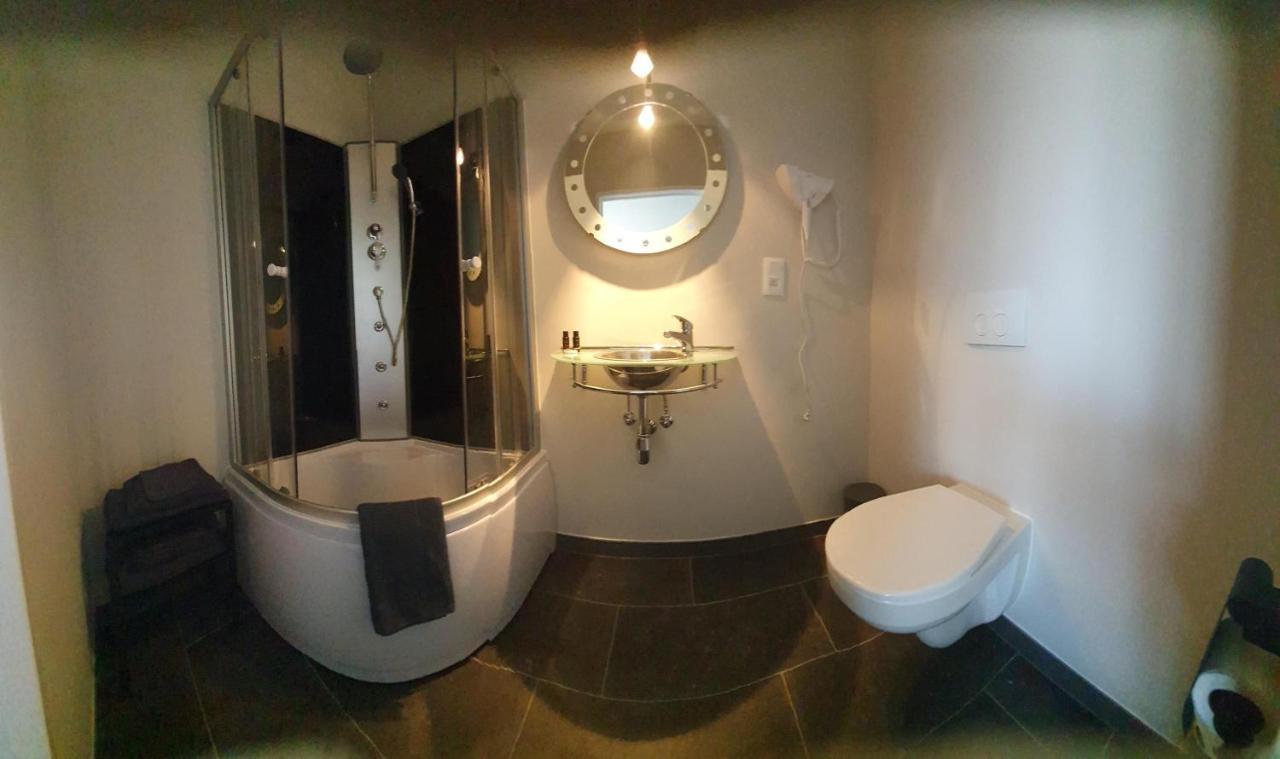 Guesthouse Deladix هاسيلت المظهر الخارجي الصورة